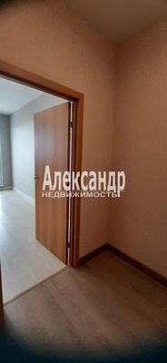 Продам однокомнатную (1-комн.) квартиру, Старорусский пр-кт, 8к1, Шушары п