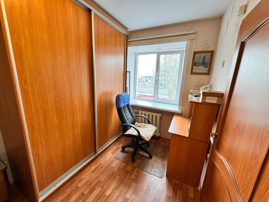 Продам двухкомнатную (2-комн.) квартиру, Гагарина ул, 47, Казань г
