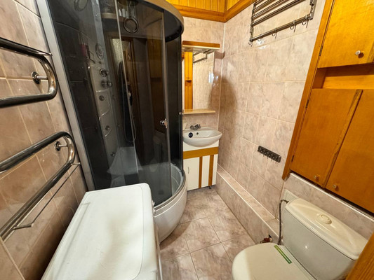 Продам двухкомнатную (2-комн.) квартиру, Гагарина ул, 47, Казань г