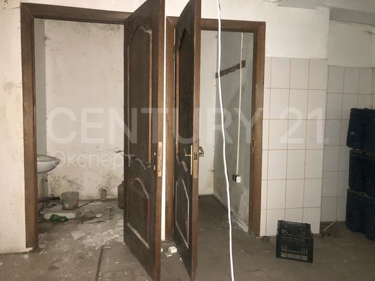 Продам коммерческое помещение 680,7 м2, Советская ул, 30 , Взморье п