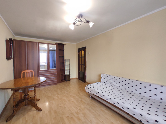 Продам двухкомнатную (2-комн.) квартиру, Загоскина ул, 38, Иркутск г
