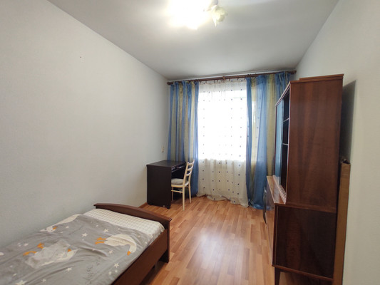 Продам двухкомнатную (2-комн.) квартиру, Загоскина ул, 38, Иркутск г