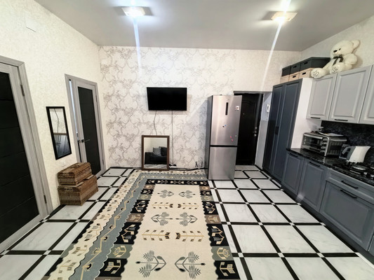 Продам двухкомнатную (2-комн.) квартиру, Атажукина ул, 133, Нальчик г