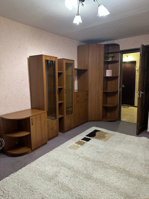 Продам трехкомнатную (3-комн.) квартиру, Киевская ул, 112, Симферополь г