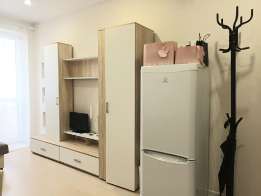 Продам однокомнатную (1-комн.) квартиру, Крупской ул, 1, Батайск г