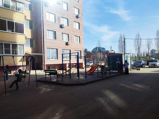 Продам однокомнатную (1-комн.) квартиру, Апрельская ул, 5, Краснодар г