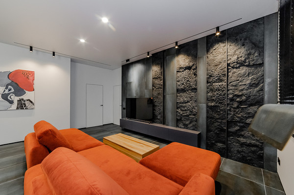 Сдам трехкомнатную (3-комн.) квартиру, Московская ул, 57к1, Краснодар г