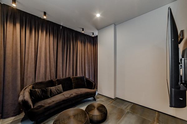 Сдам трехкомнатную (3-комн.) квартиру, Московская ул, 57к1, Краснодар г