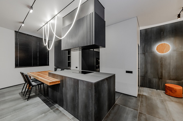 Сдам трехкомнатную (3-комн.) квартиру, Московская ул, 57к1, Краснодар г