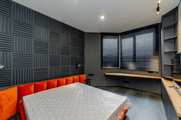 Сдам трехкомнатную (3-комн.) квартиру, Московская ул, 57к1, Краснодар г