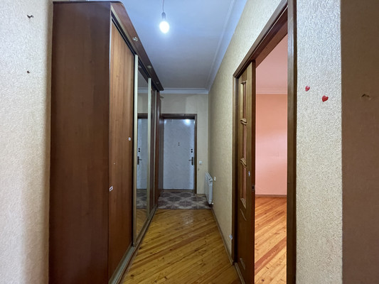 Продам двухкомнатную (2-комн.) квартиру, Керимова ул, 15кБ, Махачкала г