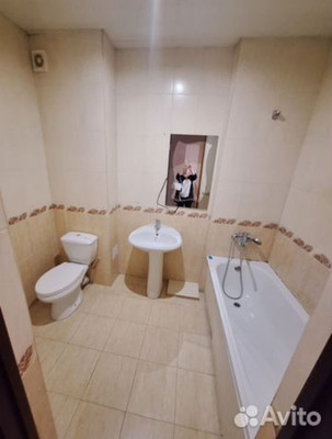 Продам двухкомнатную (2-комн.) квартиру, Имама Шамиля пр-кт, 83кБ, Махачкала г