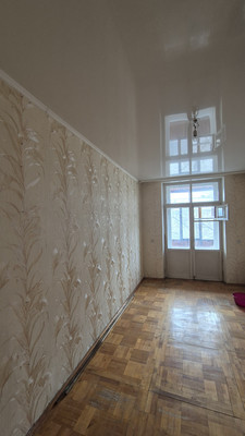 Продам трехкомнатную (3-комн.) квартиру, Соловьева ул, 9, Пермь г