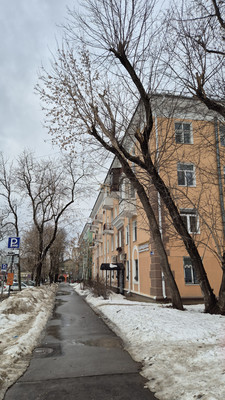 Продам трехкомнатную (3-комн.) квартиру, Соловьева ул, 9, Пермь г