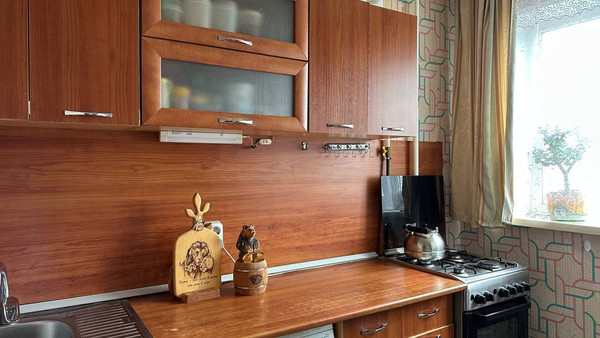 Продам двухкомнатную (2-комн.) квартиру, Бурденюка ул, 25, Челябинск г
