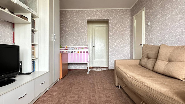 Продам двухкомнатную (2-комн.) квартиру, Бурденюка ул, 25, Челябинск г