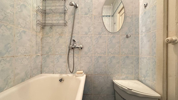 Продам двухкомнатную (2-комн.) квартиру, Бурденюка ул, 25, Челябинск г