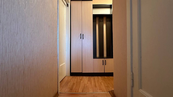 Продам двухкомнатную (2-комн.) квартиру, Бурденюка ул, 25, Челябинск г