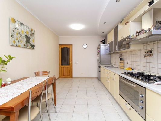 Продам двухкомнатную (2-комн.) квартиру, Крепостной пер, 43/98к9, Ростов-на-Дону г
