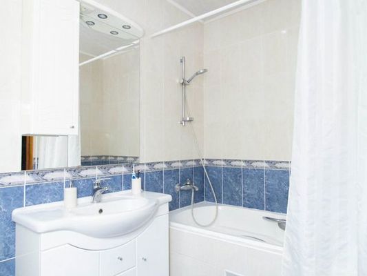 Продам двухкомнатную (2-комн.) квартиру, Крепостной пер, 43/98к9, Ростов-на-Дону г