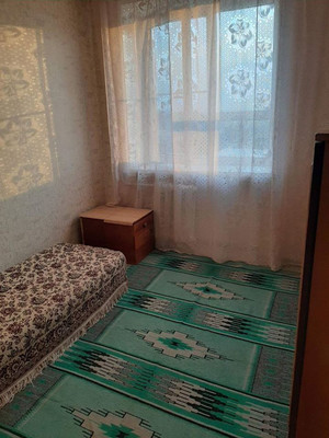 Продам трехкомнатную (3-комн.) квартиру, Малиновского ул, 36, Ростов-на-Дону г