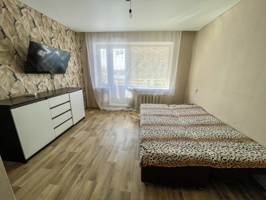 Продам однокомнатную (1-комн.) квартиру, Островского ул, 2, Эльбан рп