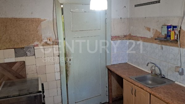 Продам двухкомнатную (2-комн.) квартиру, А.Попова ул, 5 , Калининград г