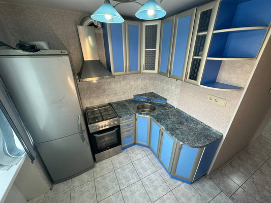 Продам двухкомнатную (2-комн.) квартиру, Парижской Коммуны ул, 23, Комсомольск-на-Амуре г