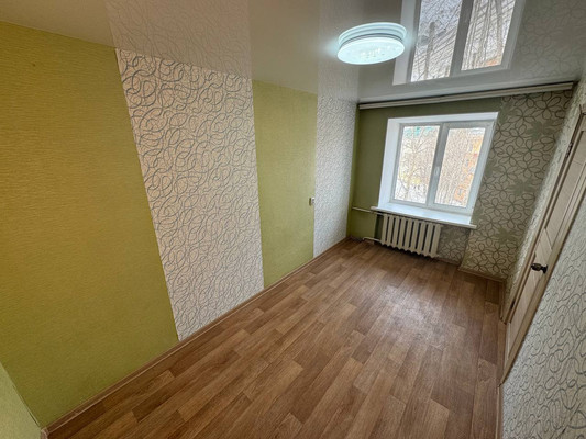 Продам двухкомнатную (2-комн.) квартиру, Парижской Коммуны ул, 23, Комсомольск-на-Амуре г