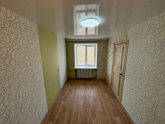 Продам двухкомнатную (2-комн.) квартиру, Парижской Коммуны ул, 23, Комсомольск-на-Амуре г