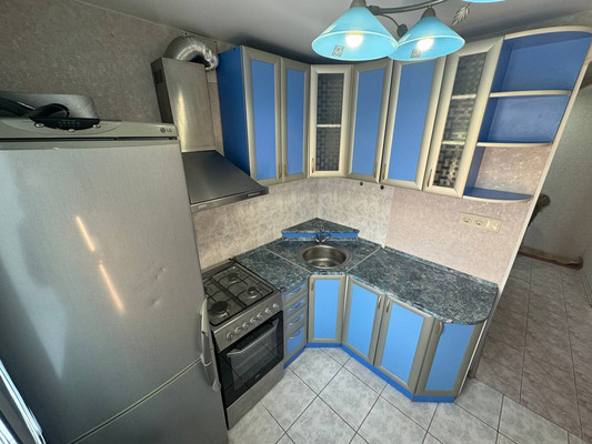 Продам двухкомнатную (2-комн.) квартиру, Парижской Коммуны ул, 23, Комсомольск-на-Амуре г