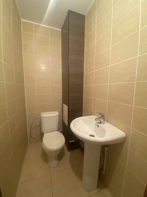 Продам трехкомнатную (3-комн.) квартиру, Белышева ул, 5/6А, Санкт-Петербург г