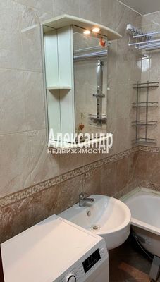 Продам однокомнатную (1-комн.) квартиру, Весенняя (Ижора участок N1 зона) ул, 5, Коммунар г