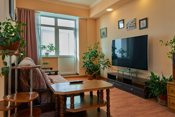 Продам двухкомнатную (2-комн.) квартиру, Дальневосточная ул, 126, Иркутск г