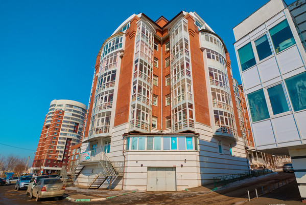 Продам двухкомнатную (2-комн.) квартиру, Дальневосточная ул, 126, Иркутск г
