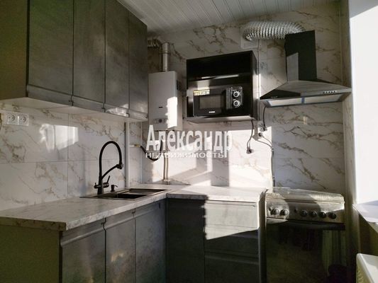 Продам двухкомнатную (2-комн.) квартиру, Куйбышева ул, 17, Выборг г