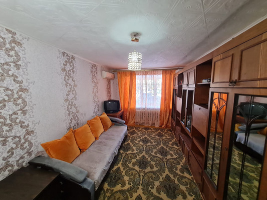 Продам двухкомнатную (2-комн.) квартиру, Победы пр-кт, 55к2, Комсомольск-на-Амуре г