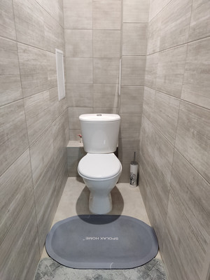 Продам двухкомнатную (2-комн.) квартиру, им. Героя Советского Союза Якова Кобзаря ул, 41, Краснодар г