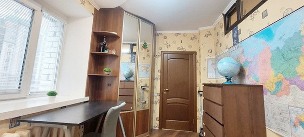 Продам трехкомнатную (3-комн.) квартиру, Мидхата Булатова ул, 5, Казань г