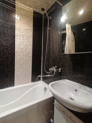 Продам трехкомнатную (3-комн.) квартиру, Захарова ул, 9, Нижний Тагил г