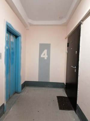 Продам трехкомнатную (3-комн.) квартиру, Захарова ул, 9, Нижний Тагил г