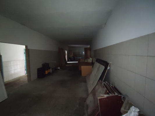 Продам коммерческое помещение 2 678 м2, Трактовая ул, 21, Карлук д