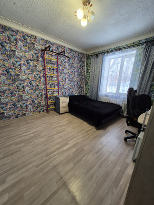 Продам трехкомнатную (3-комн.) квартиру, Землячки ул, 14, Нижний Тагил г