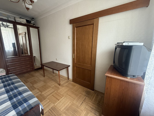 Продам трехкомнатную (3-комн.) квартиру, Чехова пр-кт, 13А, Ростов-на-Дону г