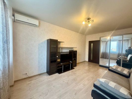 Продам однокомнатную (1-комн.) квартиру, Гвардейский пер, 11/2, Ростов-на-Дону г