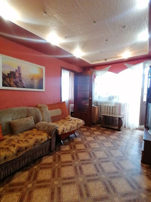 Продам трехкомнатную (3-комн.) квартиру, Матросова ул, 5А, Нижний Тагил г