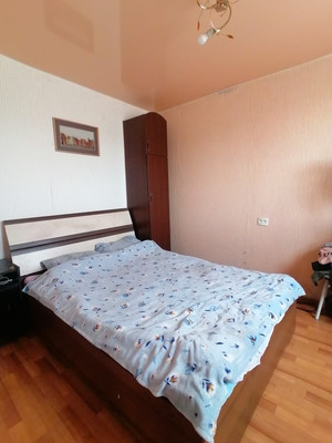 Продам трехкомнатную (3-комн.) квартиру, Матросова ул, 5А, Нижний Тагил г