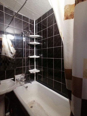 Продам трехкомнатную (3-комн.) квартиру, Матросова ул, 5А, Нижний Тагил г