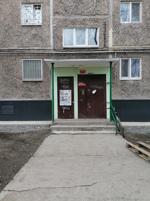 Продам трехкомнатную (3-комн.) квартиру, Матросова ул, 5А, Нижний Тагил г