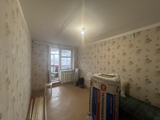 Продам многокомнатную квартиру, Батурина ул, 44, Симферополь г